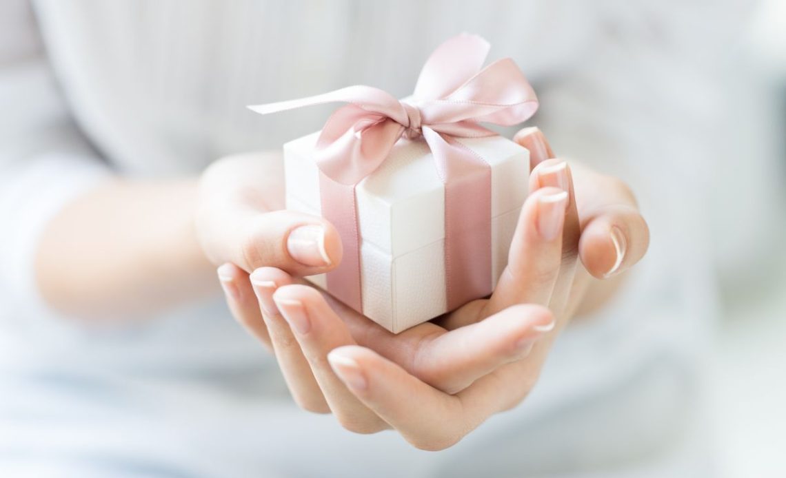 prezent na bierzmowanie