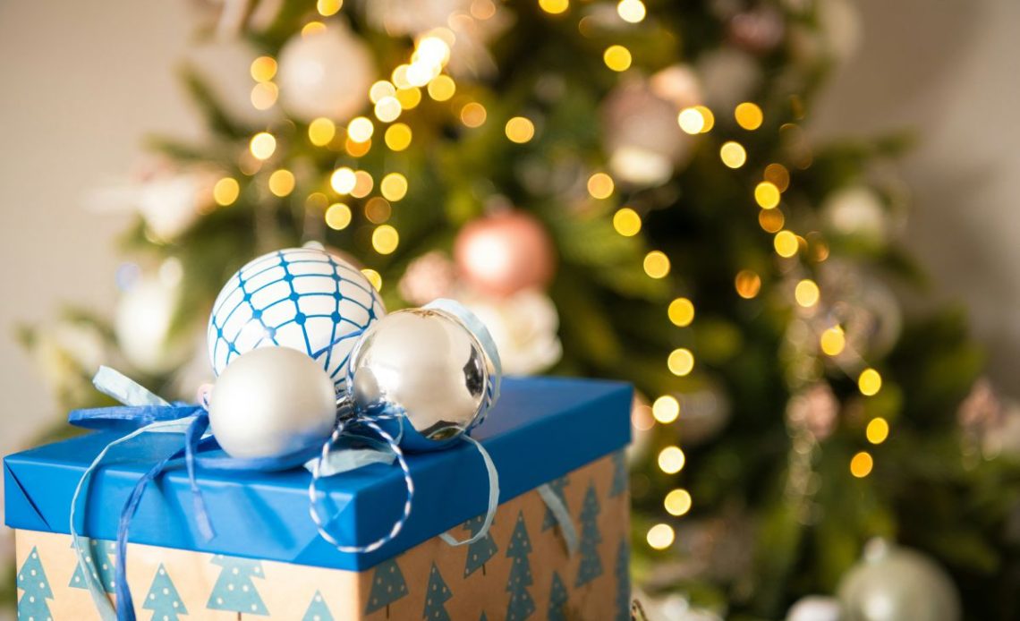 prezent niemowlakowi na święta